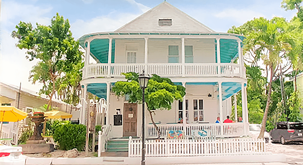 146 Grand Vin Wine Bar with Julie Kushel Backyards of Key West Gallery